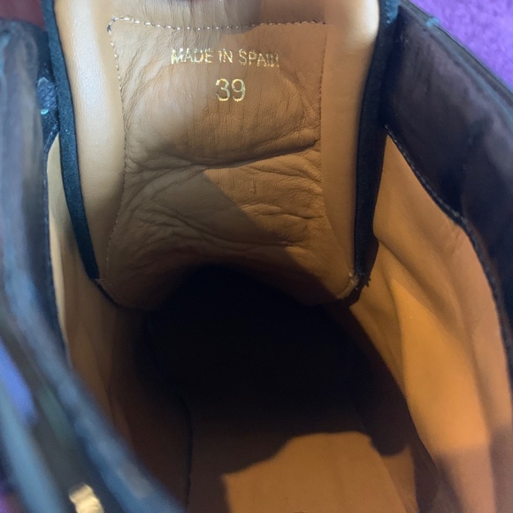 Jimmy Choo Black Suede/Patent Leather Wedge Bootie sz 39 - Picture 9 of 10